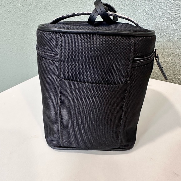 Burberry Bag Vanity Makeup
Pouch Black Plaid Embroidery
Plate Ladies Nylon - Picture 7 of 10